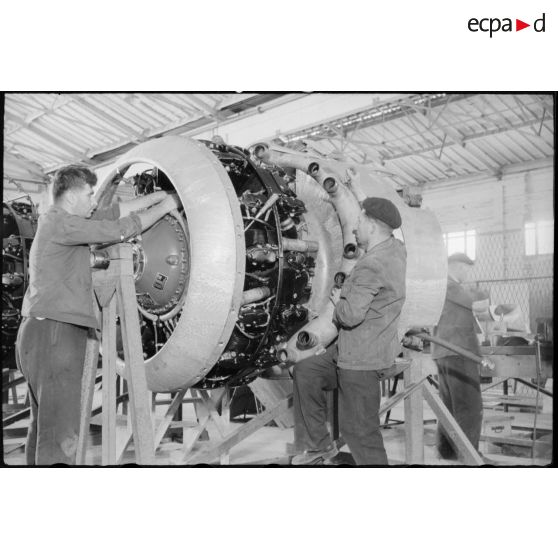 Montage d'un moteur wreigt.