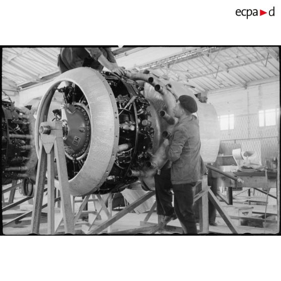 Montage d'un moteur wreigt.