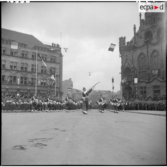 Musique militaire à Sarrebruck.