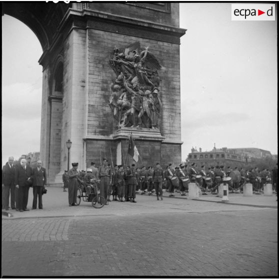 Mise en place de la cérémonie militaire en l'honneur du BIMP.
