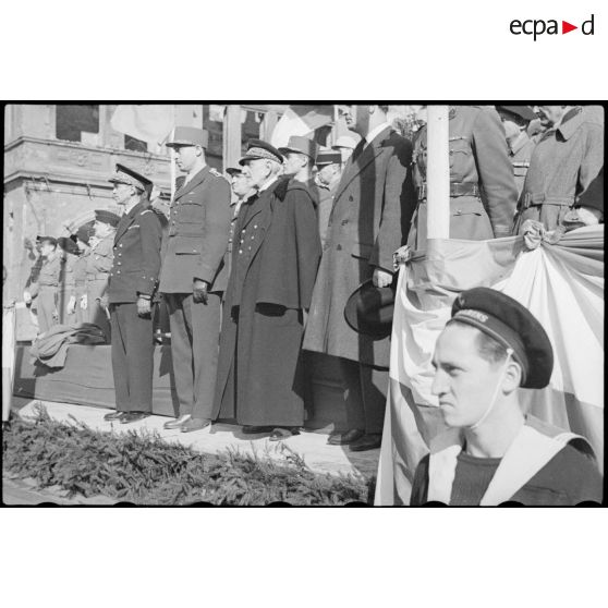 Tribune officielle du défilé de Mayence.