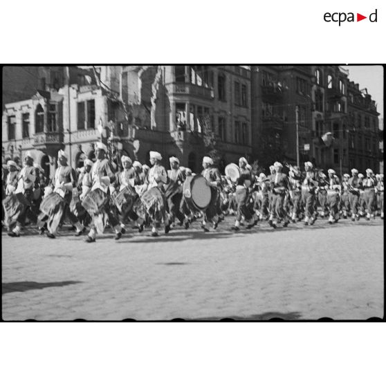 Nouba de tirailleurs algériens à Mayence.