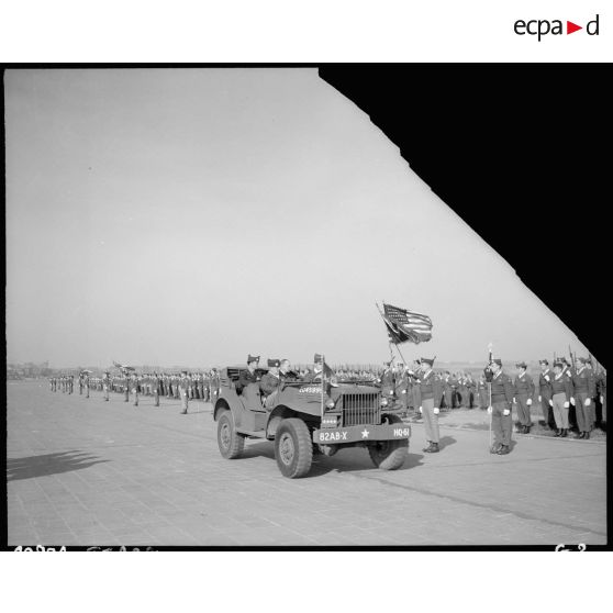 Défilé motorisé de la 82e division Airborne.