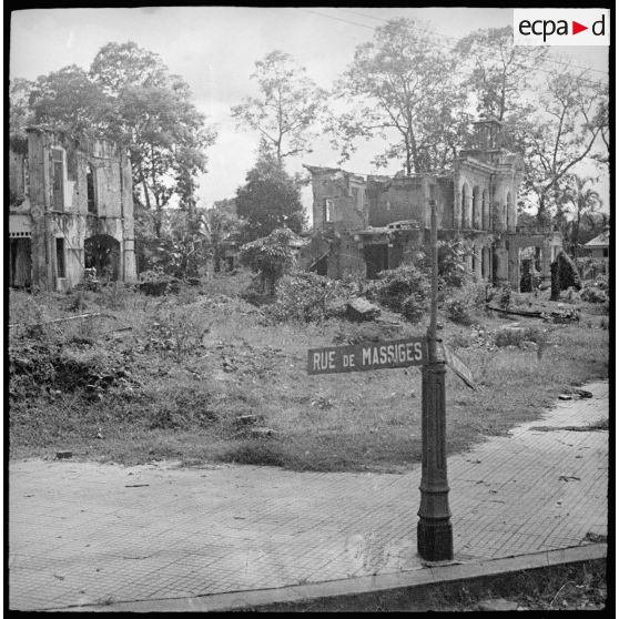 Immeubles détruits à Saigon.