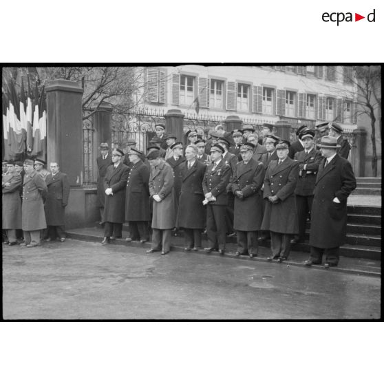 Autorités militaires et civile, lors de la cérémonie du 11 novembre à Strasbourg.