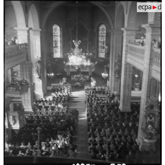 Cérémonie religieuse à Châtenois.