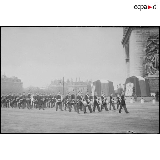 Défilé de la fanfare de la garde républicaine.