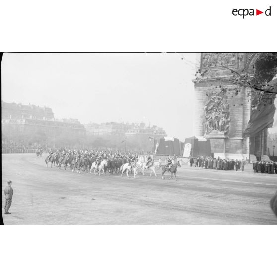 Défilé de la cavalerie de la garde républicaine.