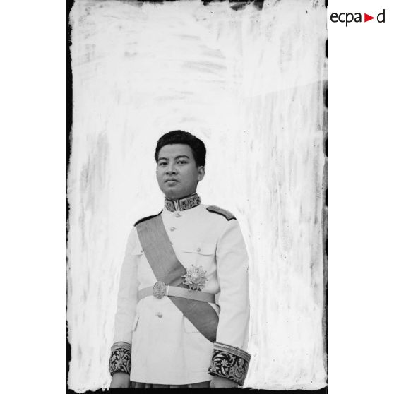 Gros plan de NORODOM SIHANUK, roi du CAMBODGE.