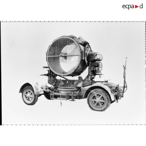 Projecteur de 150mm Mdl 1937.