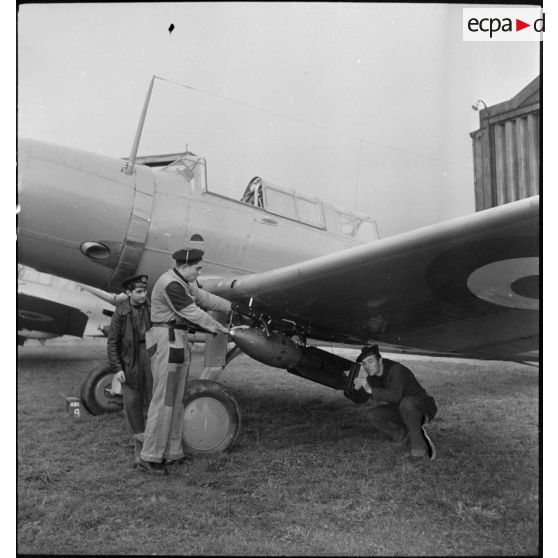 Escadrille de bombardement AB1 de l'aéronautique navale, probablement sur la base aéronavale de Hyères.