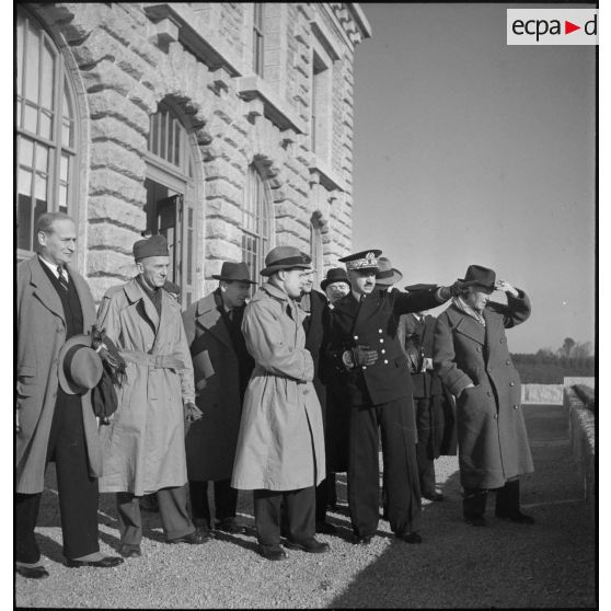 Visite de l'Ecole navale par des journalistes américains.