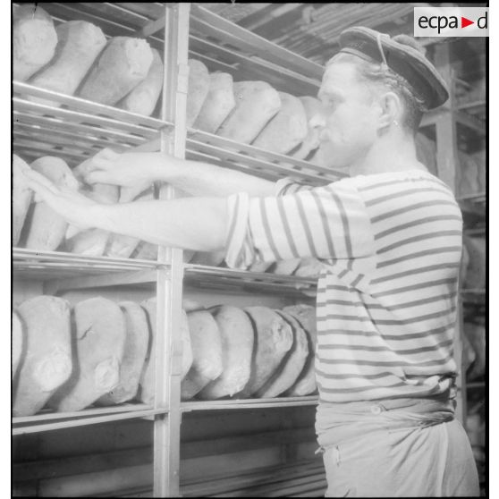 Un boulanger à bord du croiseur (ou cuirassé) Dunkerque.