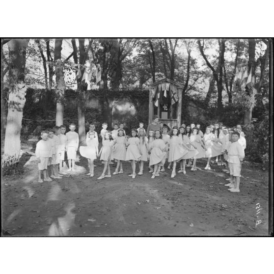 CRP Paris, autre figure de ballet. [légende d’origine]