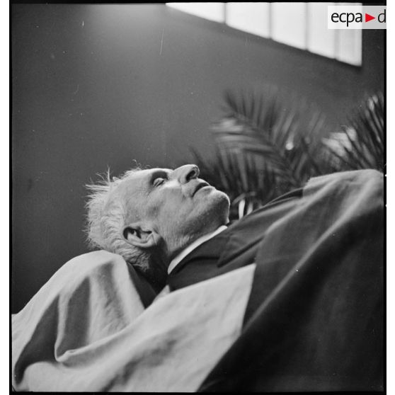 La dépouille mortelle de l'amiral Pierre Ronarc'h repose à l'hôpital du Val-de-Grâce.