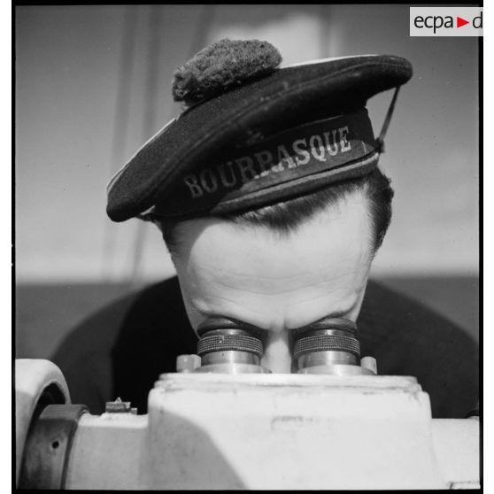 Portrait d'un marin télémétriste à bord du torpilleur la Bourrasque.