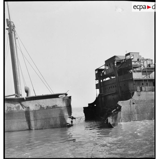 Epave du cargo Floride, échoué sur la plage de Malo-les-Bains.