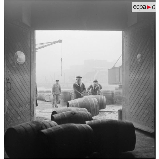 Chais de la Marine nationale à Brest.