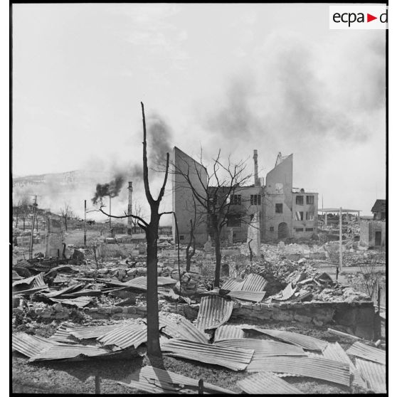 Vue de Namsos détruite.