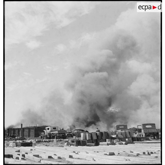 Entrepôts incendiés dans Namsos.