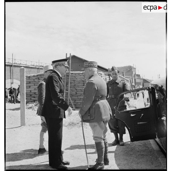 L'amiral Abrial et le général d'armée Corap.