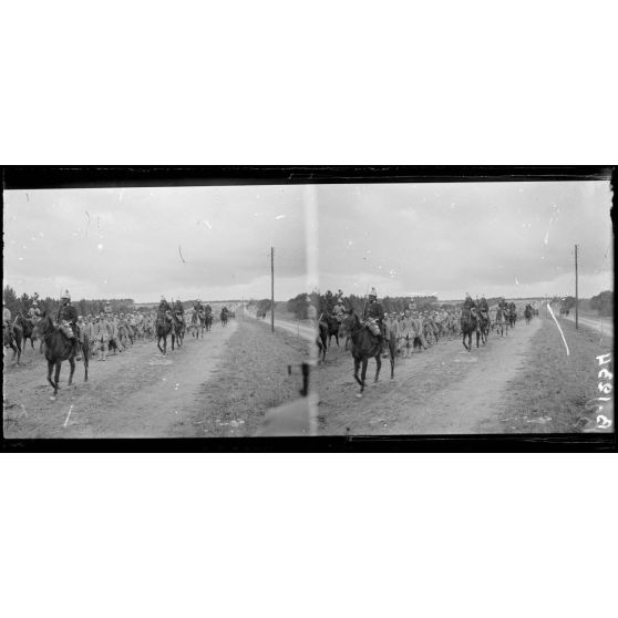 La Croix-en-Champagne (Marne) : camp Joffre, prisonniers allemands faits par la 2e armée. [légende d’origine]