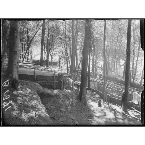 Offémont (Oise). Cantonnement d'artillerie du 51e. [légende d'origine]