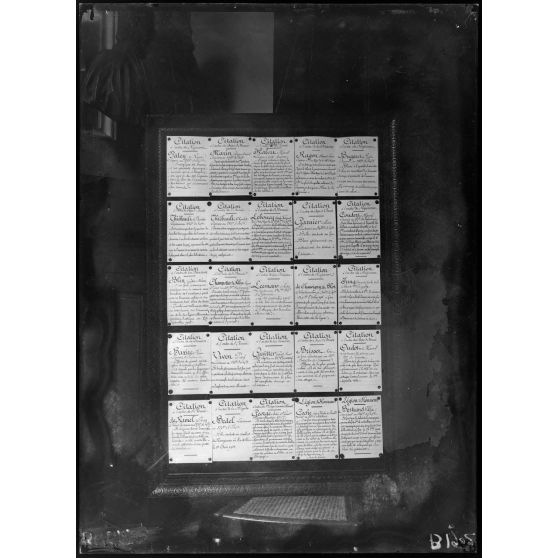 Paris palais de justice, citations à l’ordre du jour. [légende d’origine]