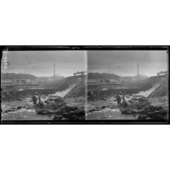 Cantonnement près de la Meurthe. [légende d’origine]