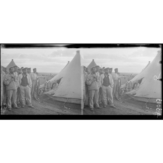 Dar Bel Amri, le camp des prisonniers allemands. Rassemblement. [légende d’origine]