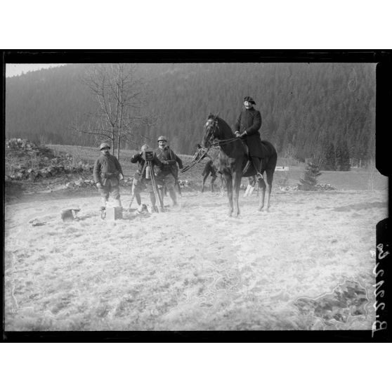 Vosges, manœuvres de chasseurs alpins, poste de télégraphie optique. [légende d’origine]