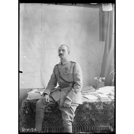 Souilly (Meuse). Le colonel de Barescut, chef d'état-major du général Nivelle. [légende d'origine]