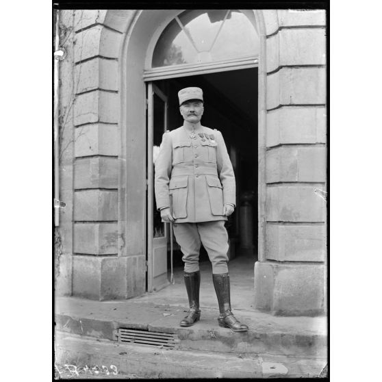 Verdun, le général Passaga commandant la 133e division. [légende d’origine]