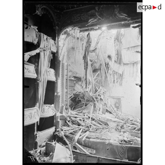 Verdun, intérieur du théâtre. [légende d’origine]