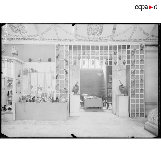 Paris, musée des Arts décoratifs, exposition de jouets, exposition du magasin du Printemps. [légende d’origine]
