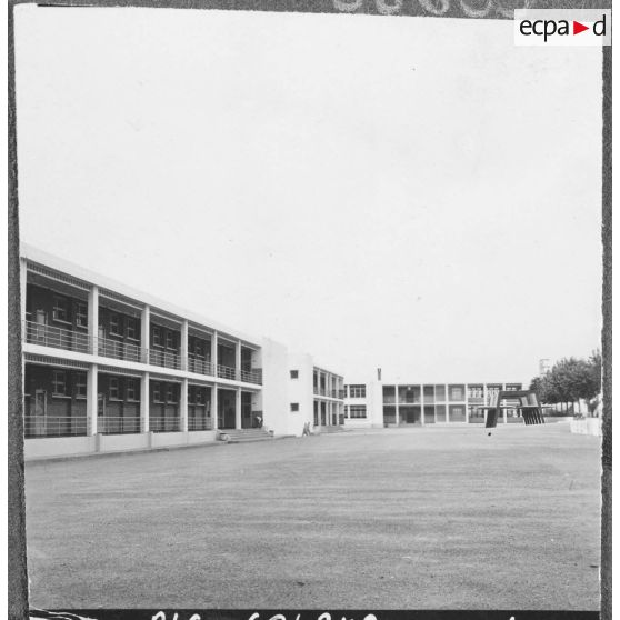 Koléa. Ecole militaire préparatoire nord-africaine (EMPNA). Cour d'honneur.