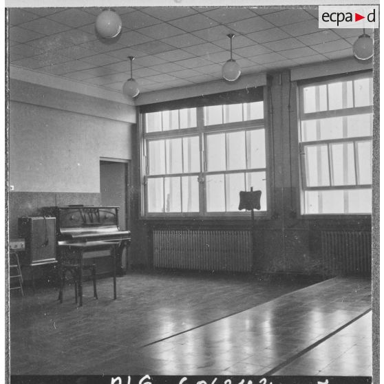 Koléa. Ecole militaire préparatoire nord-africaine (EMPNA). Salle de musique.