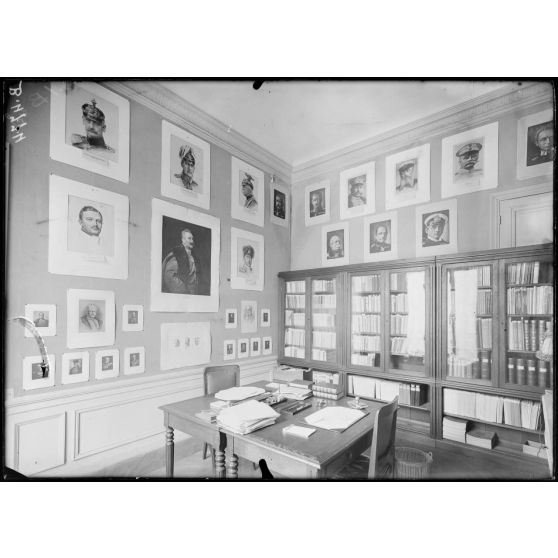 Paris, musée Leblanc, 6 avenue de Malakoff, la salle de la censure. [légende d'origine]