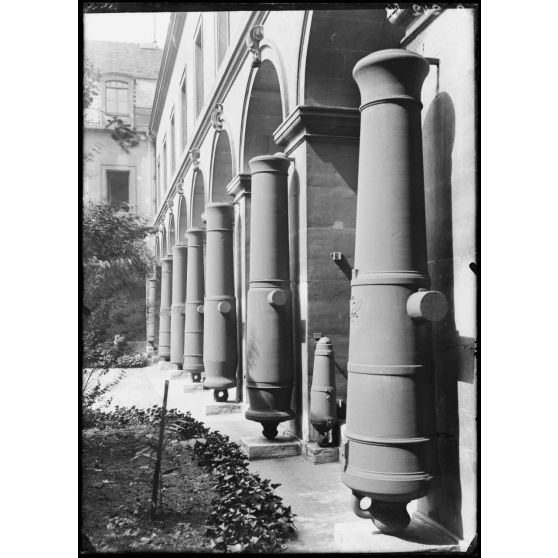 Direction centrale de l’artillerie (cloître St Thomas d’Aquin). [légende d’origine]