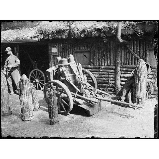 Minenwerfer pris aux allemands à Metzeral (Alsace). [légende d’origine]