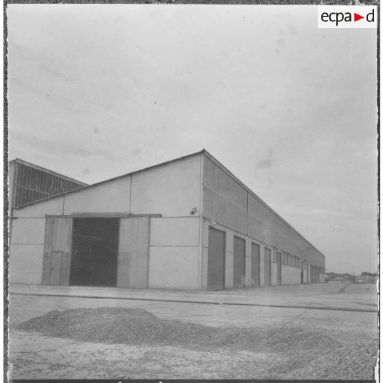 Travaux effectués par le génie à l'établissement régional du matériel (ERM) de Maison-Carrée.