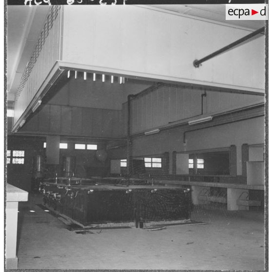 Beni Messous. Camp Basset. Nouvelle cuisine moderne du centre d'instruction du train n°160 (CIT 160).