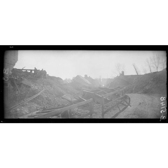 Roye, Somme, une rue. [légende d'origine]