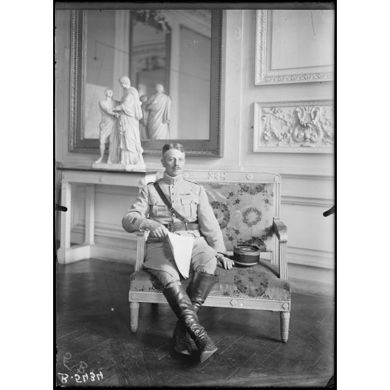Compiègne, GQG, le capitaine Desrez, officier d'ordonnance du général Nivelle. [légende d’origine]