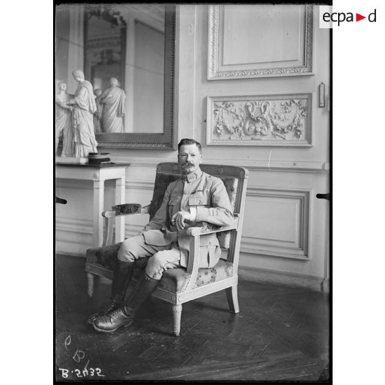 Compiègne, GQG, le colonel Boucher.. [légende d’origine]