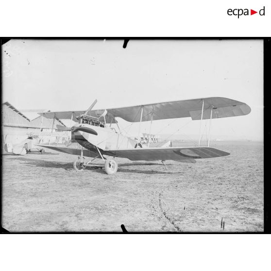 Pau, école d'aviation. Avion allemand Rumpler. [légende d'origine]