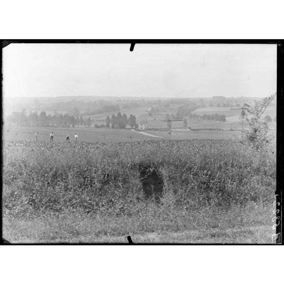 Panorama pris de la route de Sézanne sur Châtillon-sur-Morin indiquant la vue des 1ères lignes allemandes le 6 septembre 1914. [légende d'origine]