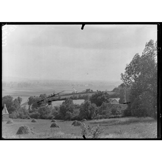 Mondement (Marne). Panorama pris de l'église, sur les marais Saint-Gond. [légende d'origine]