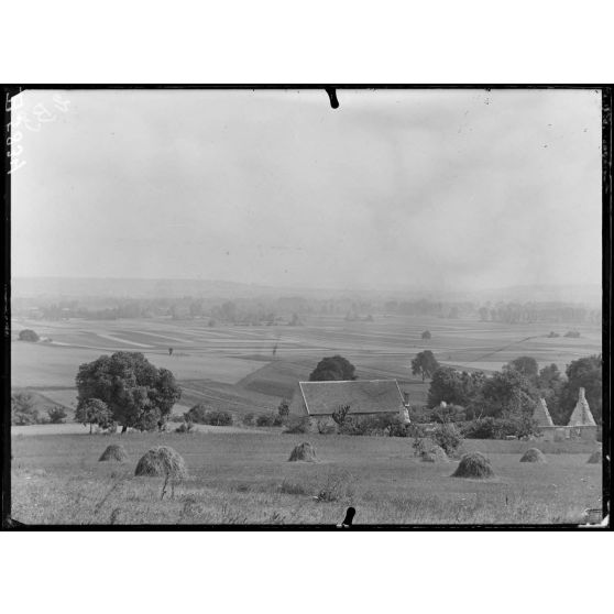 Mondement (Marne). Panorama pris de l'église, sur les marais Saint-Gond. [légende d'origine]