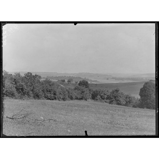 Mondement (Marne). Panorama pris de l'église, sur les marais Saint-Gond. [légende d'origine]